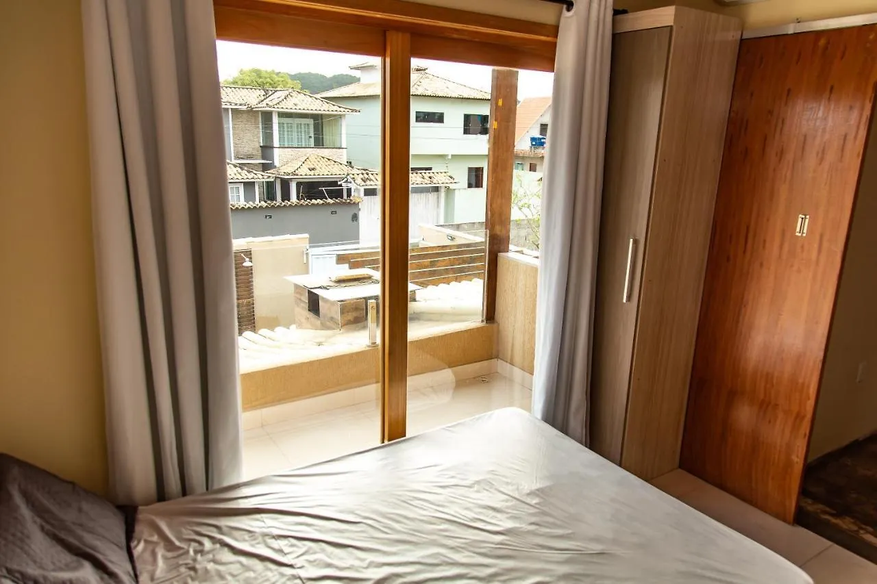 Villa Linda casa com piscina Bosque de Geriba Búzios
